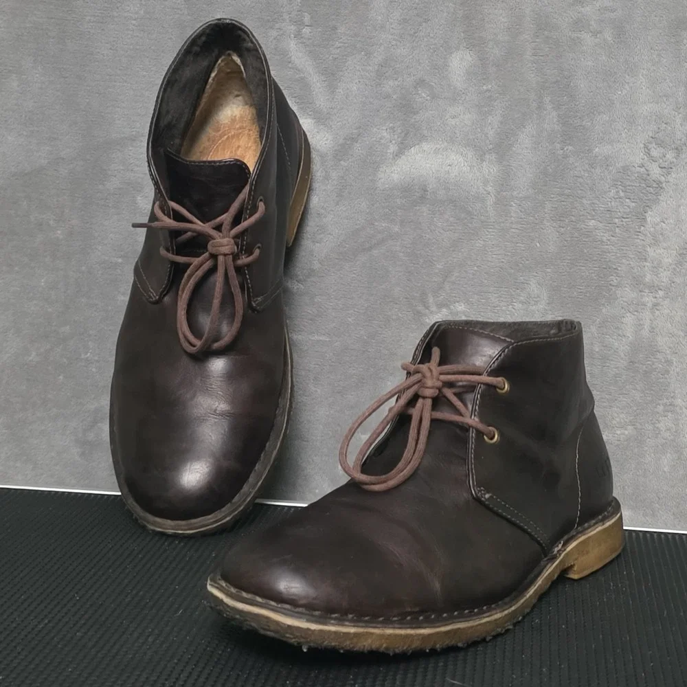 UGG Leighton Men's Chukka Boots Size 10.5 Crinkled Leather Chocolate Brown 3275